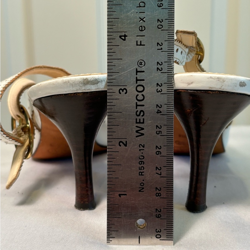 Classic Tan and White wing tipped heels by Circa Joan and David - Picture 10 of 11